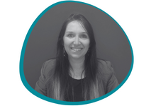 Contact - Aurore, chargée des relations clients pour Faraglo